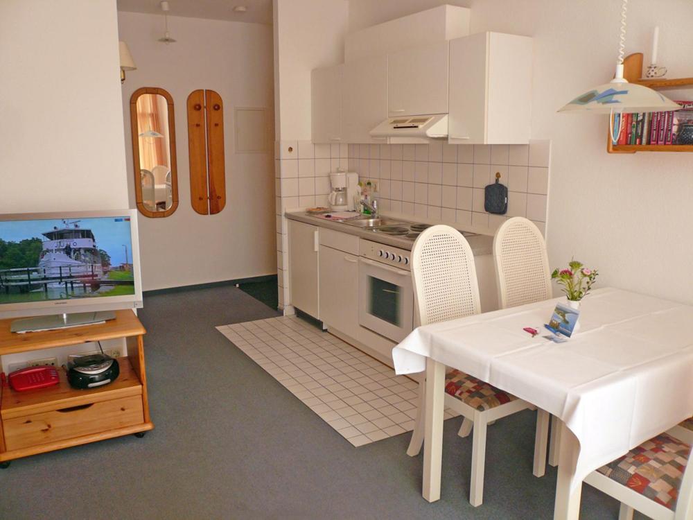 Haus Seeschwalbe Ferienwohnungen Goehren  Exterior foto